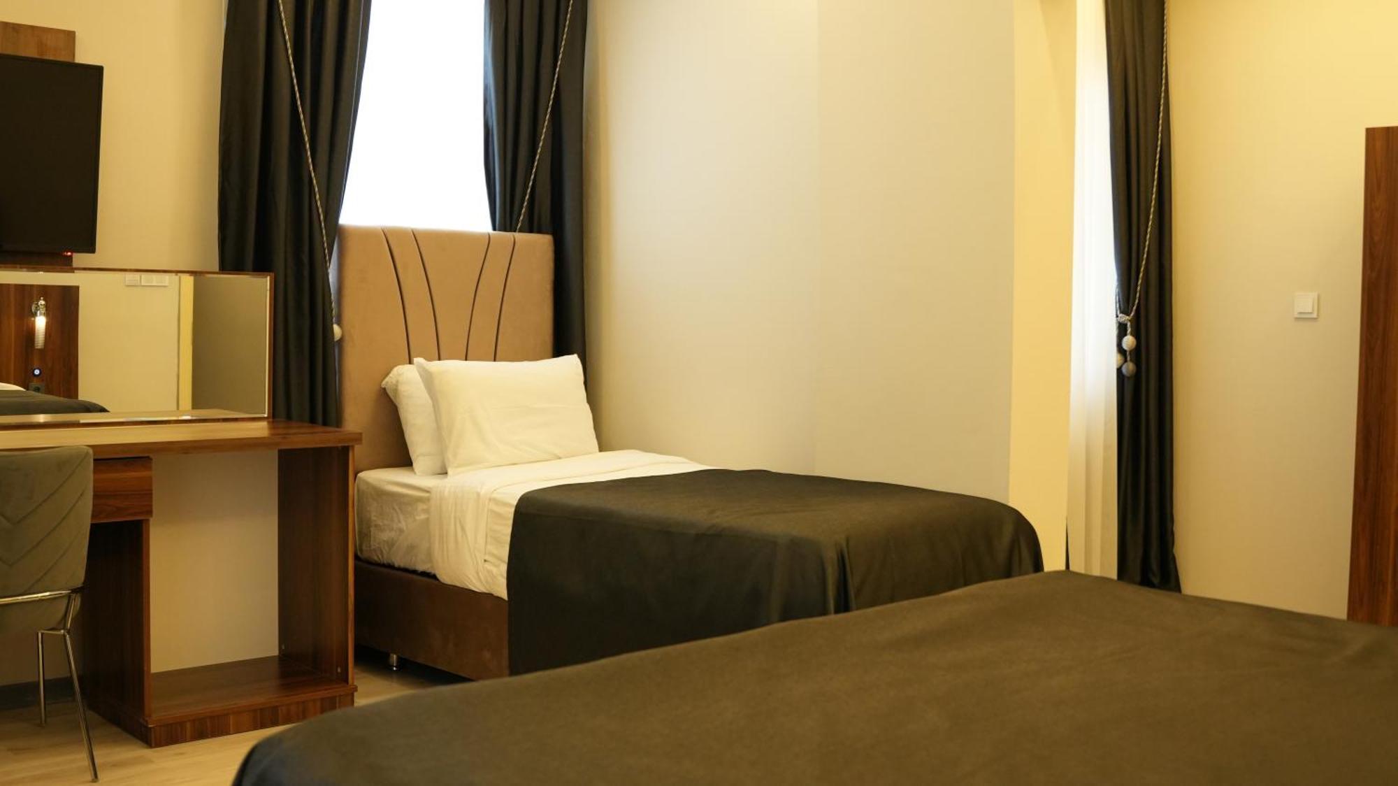 Grand Krone Hotel Çınarcık Bagian luar foto