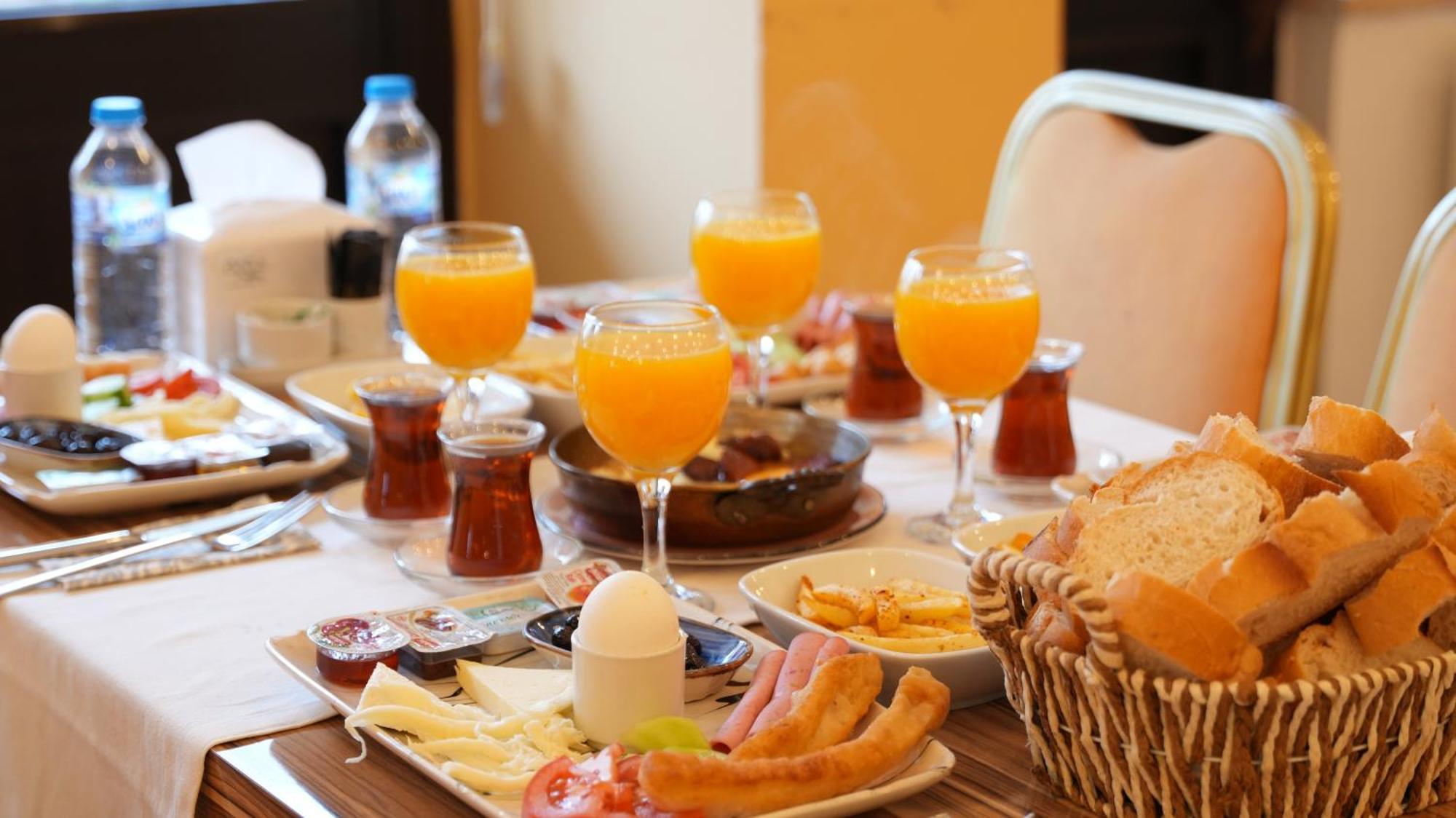 Grand Krone Hotel Çınarcık Bagian luar foto